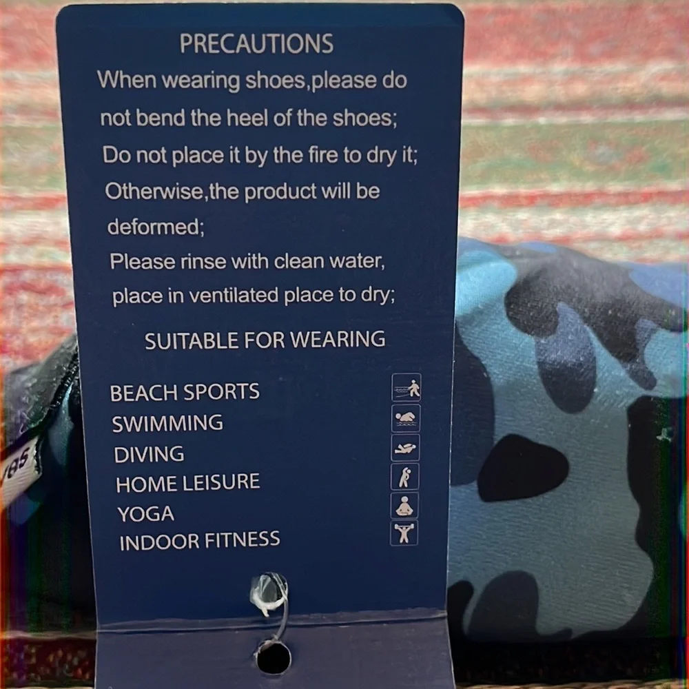 WateLves Blue Camo Kids swim yoga water shoes  size EU 22/23 US 5.5/6